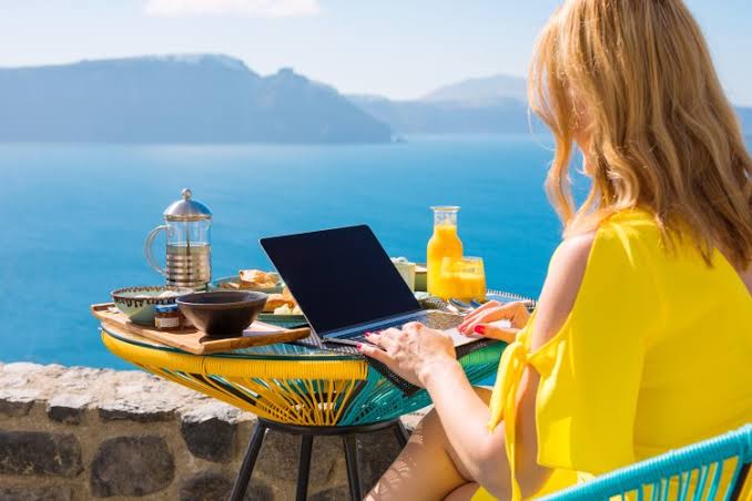 Travel Writer